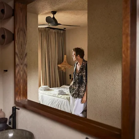 Noma Milos - Delmar Collection Provatas