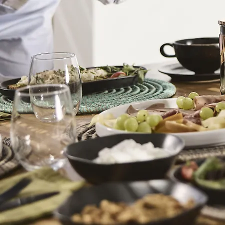 Noma Milos - Delmar Collection Provatas