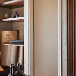 Noma Milos - Delmar Collection 3*