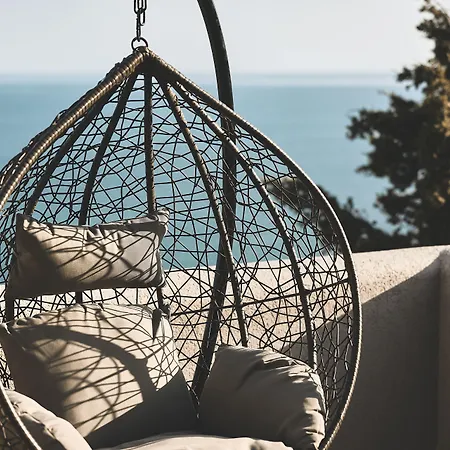 Noma Milos - Delmar Collection 3*