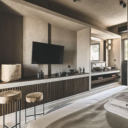 Noma Milos - Delmar Collection 3*